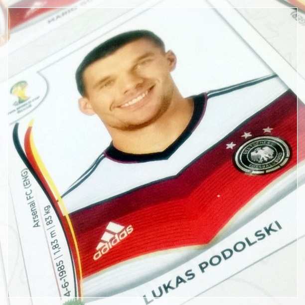 Porque Podolski é tão brasileiro que assiste novelas <3